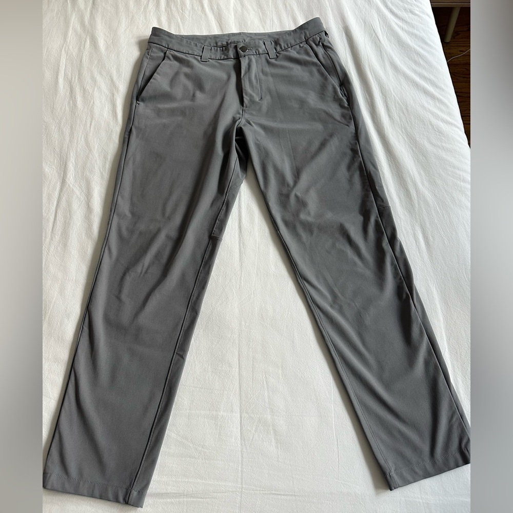 lululemon Men’s Commission Slim